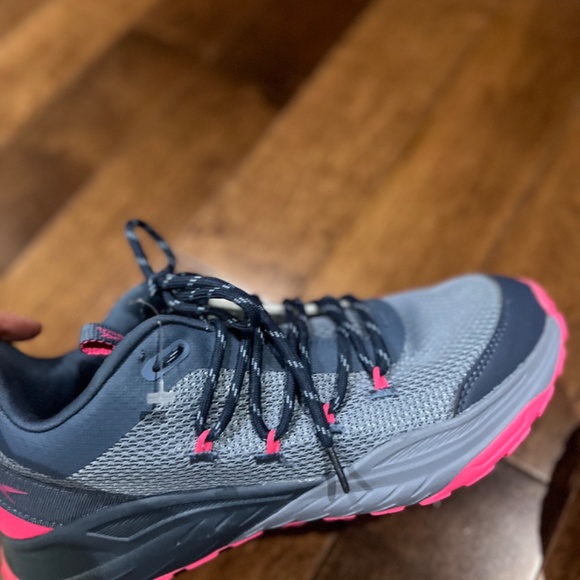 Reebok ladies sneakers New - Picture 5 of 5